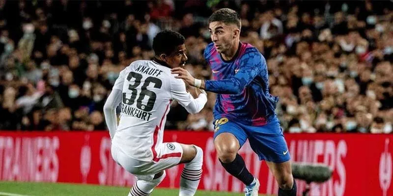 Soi kèo Barcelona vs Eintracht Frankfurt 3h00 ngày 10/12 – Cúp C1 Châu Âu